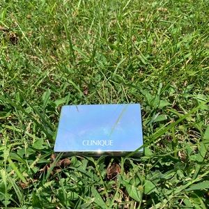 🛑❌SOLD❌🛑 Clinique pressed powder foundation
